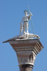 plc:San-Todaro-Statue