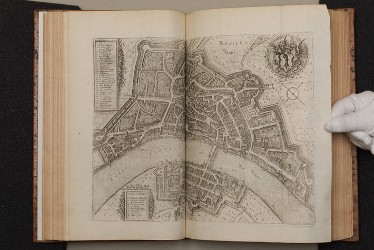 topo-helv-page-0144